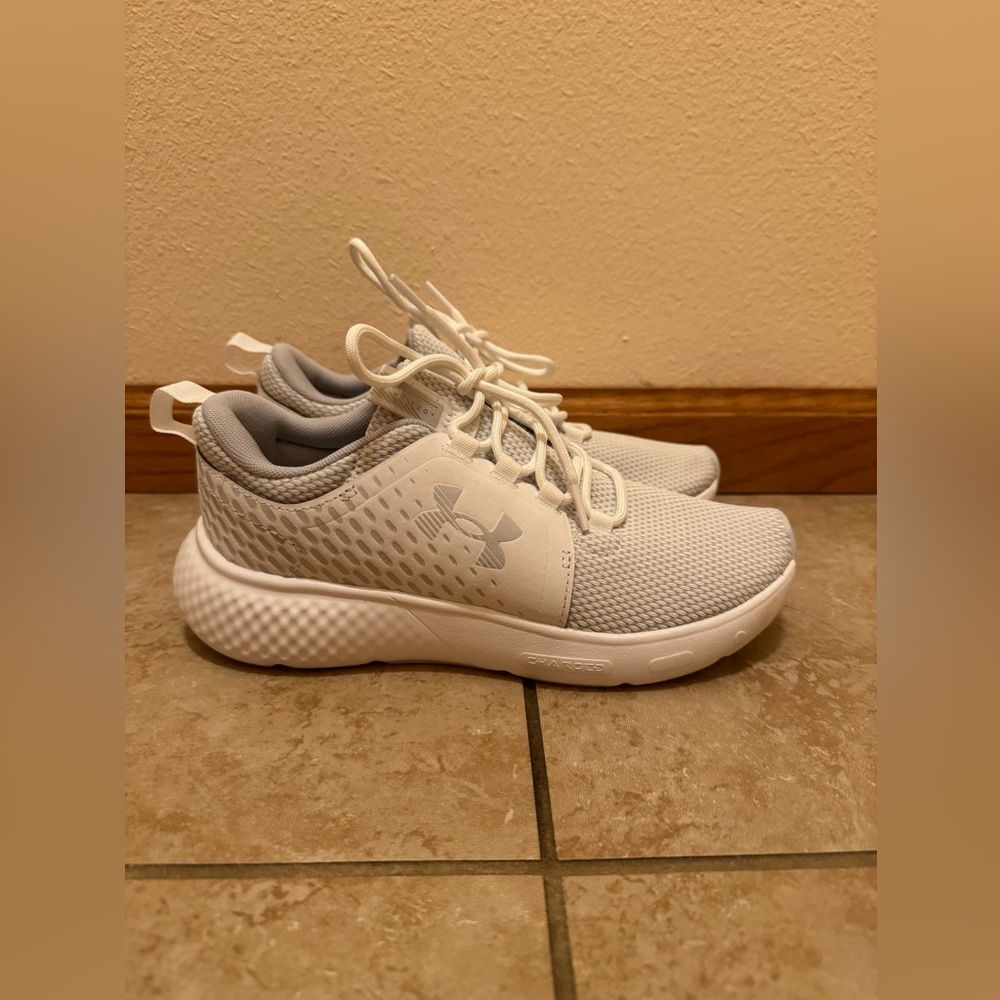 Under Armour Women’s Decoy Shoes